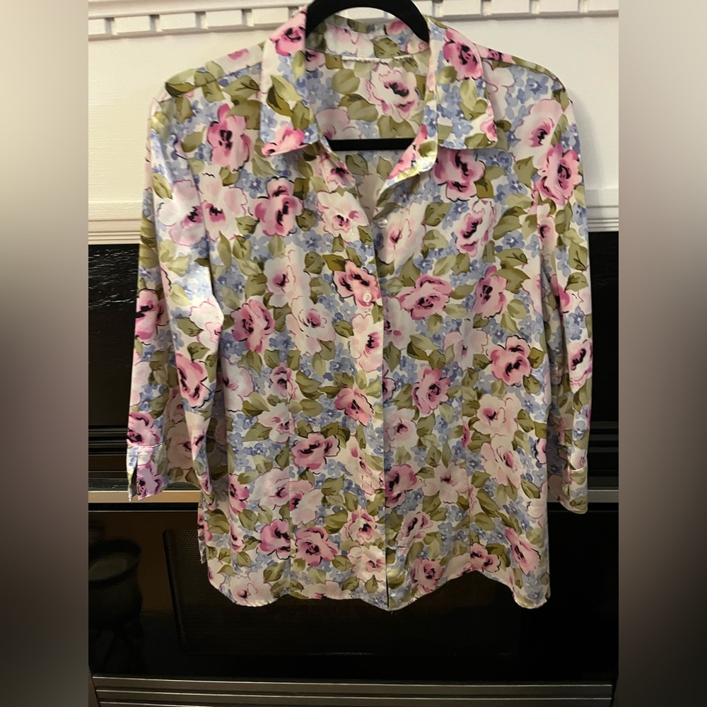 Women’s, Tag removed, size approx. L, Excellent cond. just missing tags